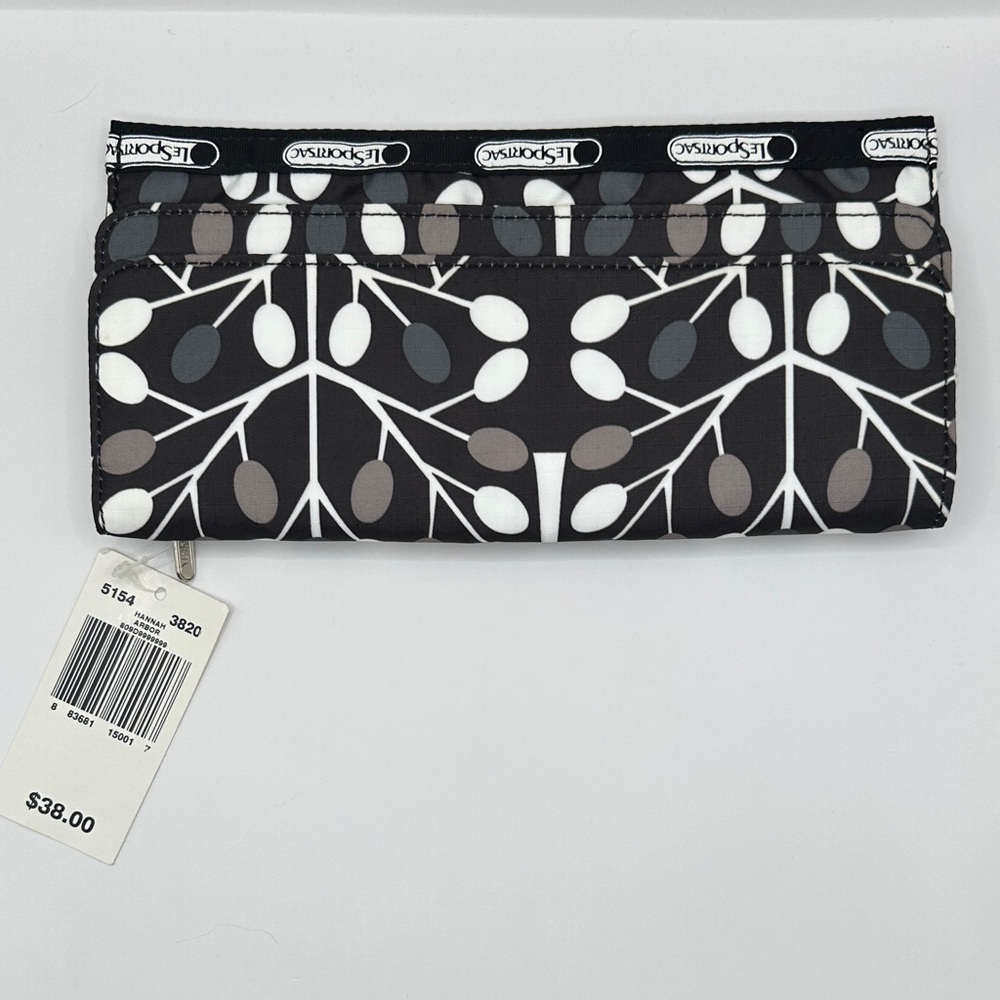 Black and White Leaf and Tree Pattern Wallet